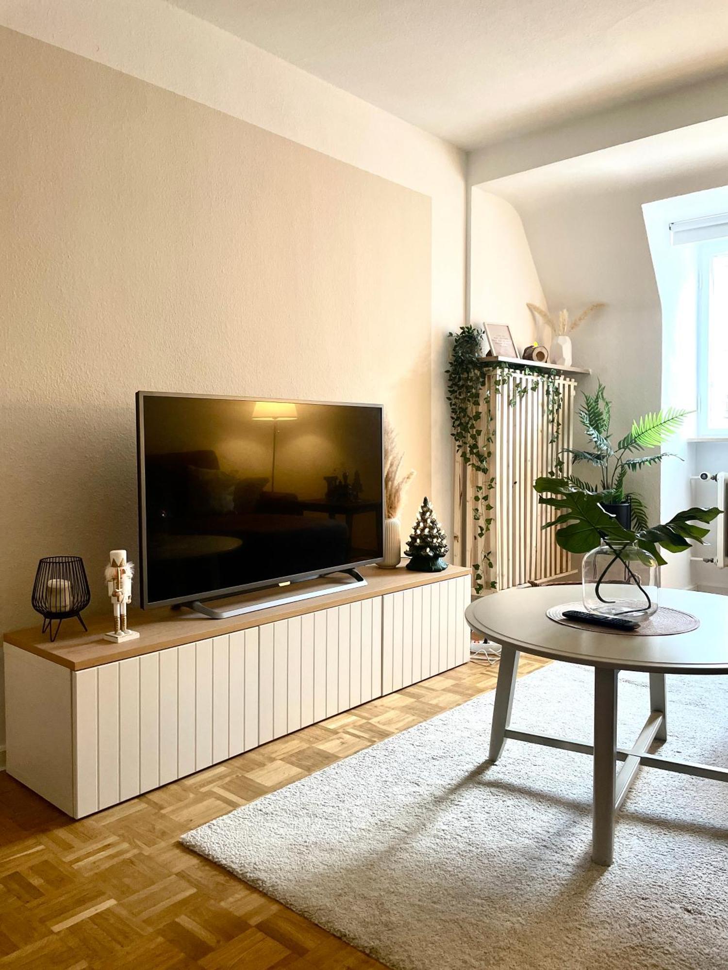 Urban Retreat - And Historic Apartment *